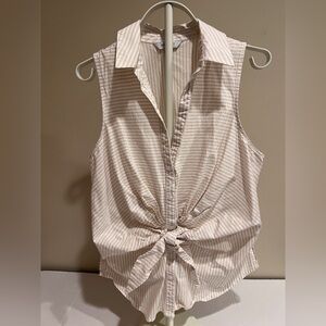 Chic Womenโs Tan/Cream Pinstripe Ruched Waist Tie Sleeveless ButtonDown Blouse L